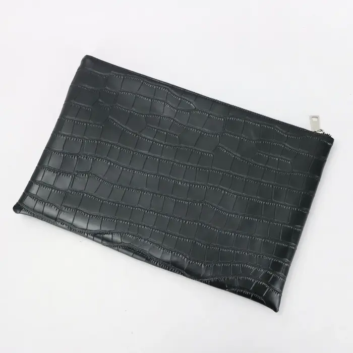 Pochette noire personnalisée en cuir véritable pour femme