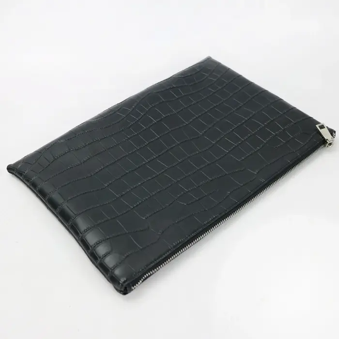 Pochette noire personnalisée en cuir véritable pour femme