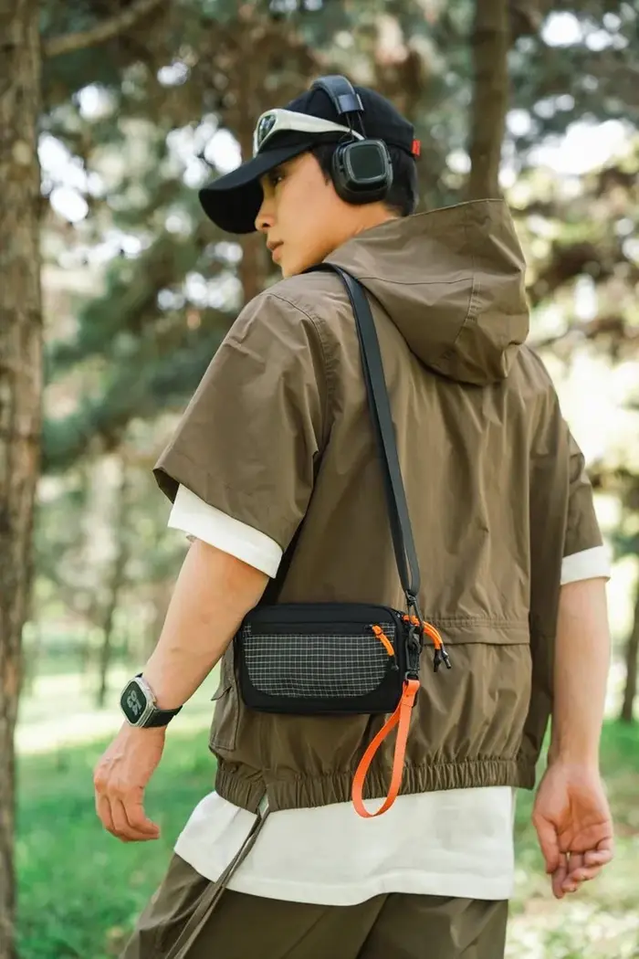 Petit sac à bandoulière compact
