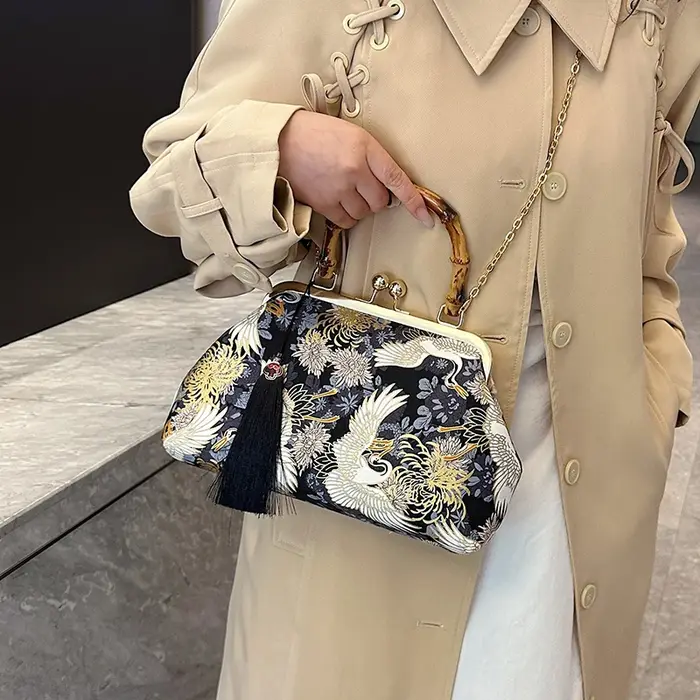 Mini sac à main en bambou brodé pour femme