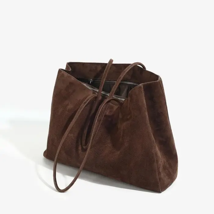 Sac à bandoulière sous les bras en daim de luxe