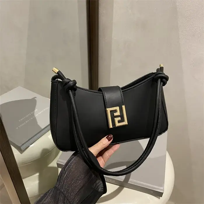 Sac sous les bras Baguette chic