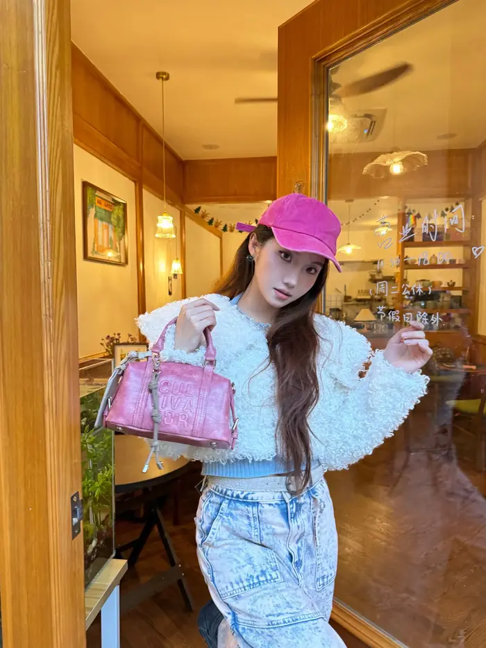 JIAERDI Sac à main Boston de style vintage pour femme avec fente pour carte Sac à bandoulière en cuir multifonctionnel tendance de luxe spacieux Y2K