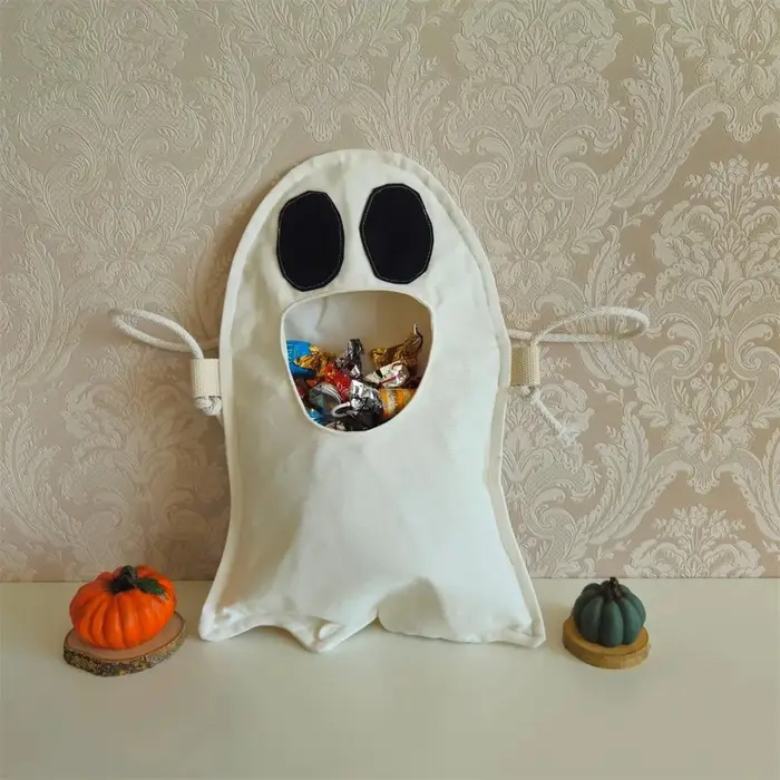 Sac d'astuce ou de friandises fantôme d'halloween pour enfants