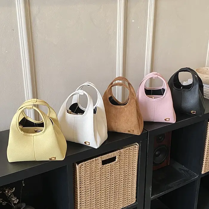 Sac fourre-tout hobo en daim marron pour femme