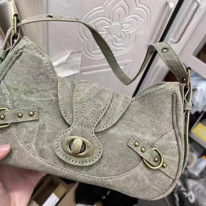 Y2k Vintage sac à bandoulière Style de rue américain Rivets vert toile sac à main gothique Punk Biker Cool Designers