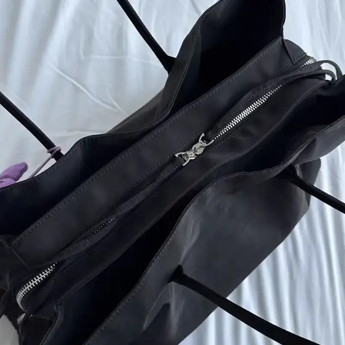 Sac fourre-tout noir uni pour femmes
