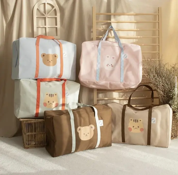 Sac de maman de grande capacité pour sac d'hôpital de maternité sac de rangement de couette de maternelle sac de voyage organisateur d'articles de bébé de couches