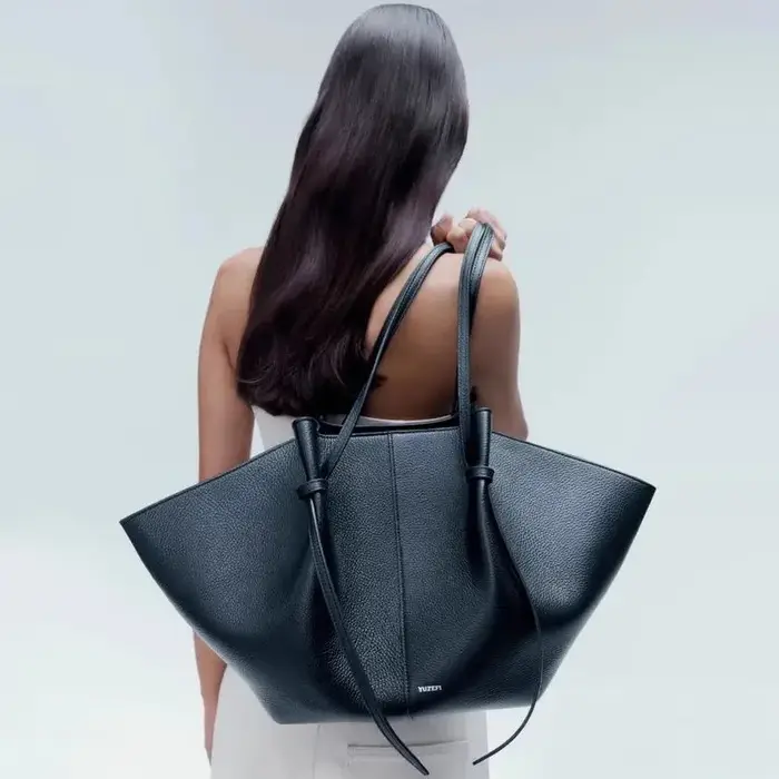 Yuzefi femmes sac à bandoulière couleur unie en cuir léger Design de luxe de haute qualité grande capacité