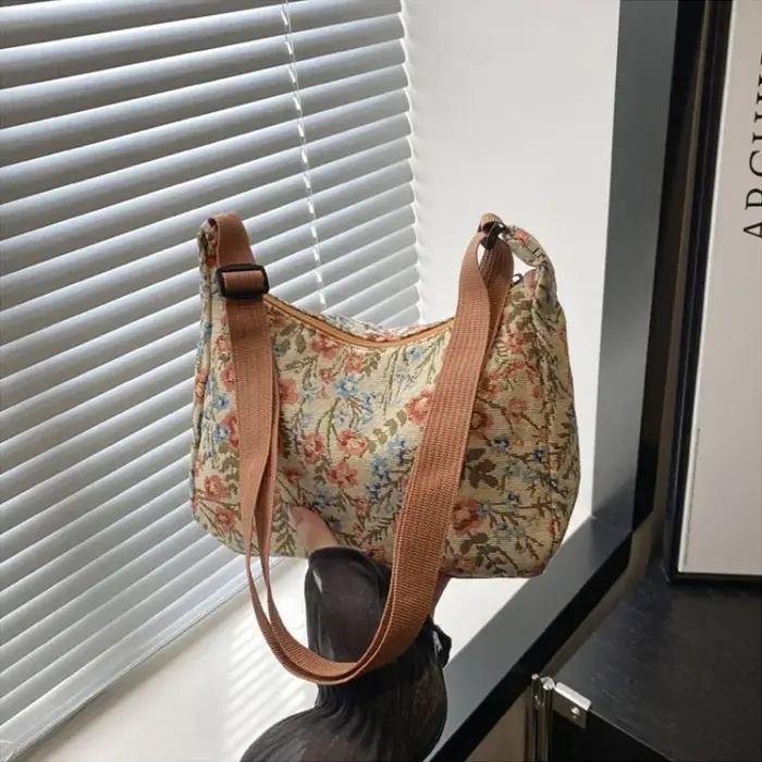 Nouveau femmes dame sac mode Vintage hiver polyvalent imprimé littéraire tissu croissant Pack Texture tempérament bandoulière épaule