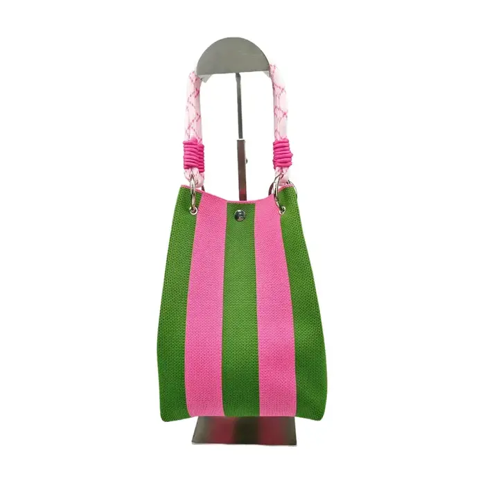 Niche tricoté anneau boucle poignée supérieure sac à la main tricot seau sac boucle magnétique sac à