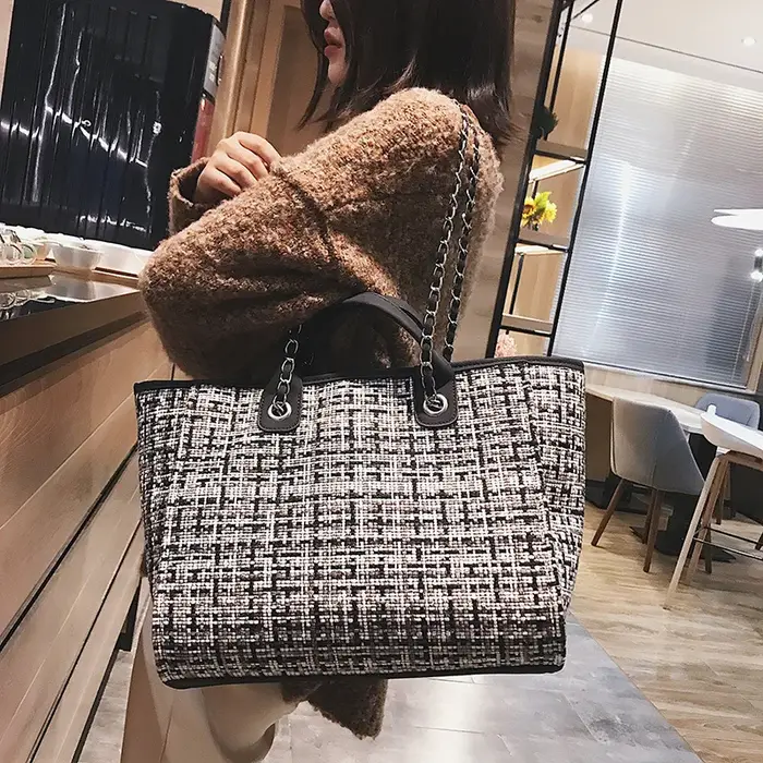 Nouveau Sac à Main Coréen pour Femme 2026 – Sac Seau Tendance à Carreaux Contrastants avec Chaîne