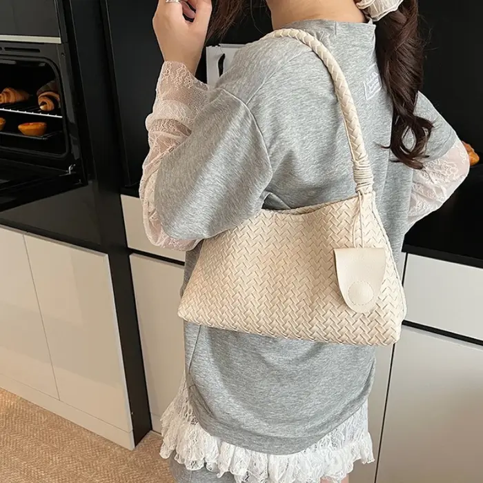 Sacs fourre-tout en cuir tressé tendance avec poignée supérieure tressée