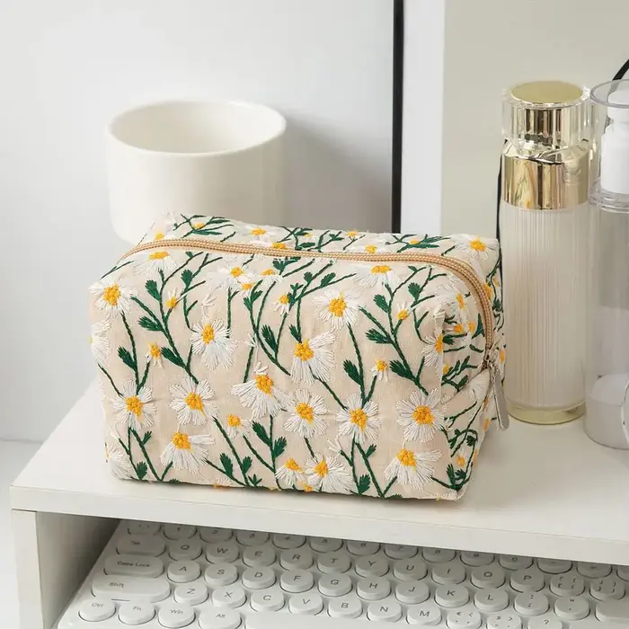 Pochette brodée marguerite mignonne pour femme