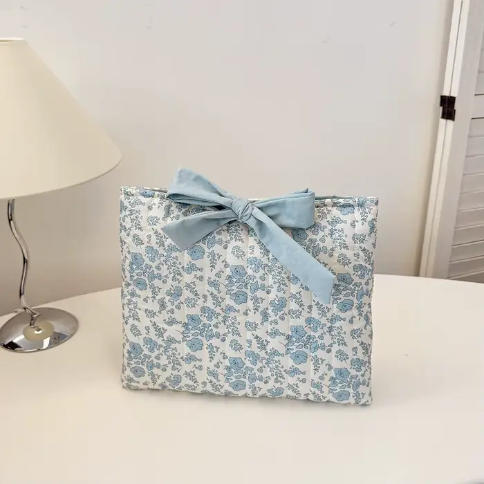 Trousse de maquillage matelassée florale