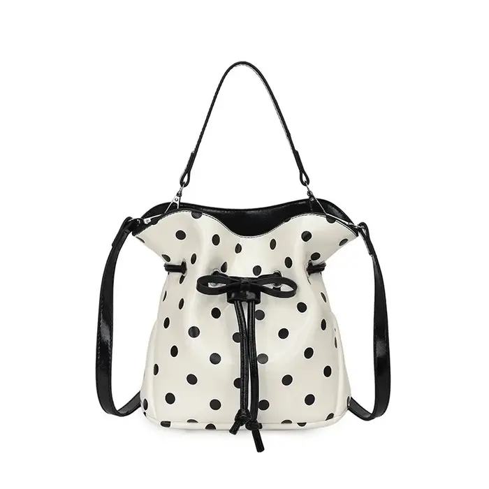 Sac seau mini en similicuir souple à pois avec cordon de serrage