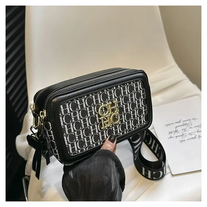 Sac bandoulière minimaliste tendance pour femme, sac à main de créateur chic et original, sac à main