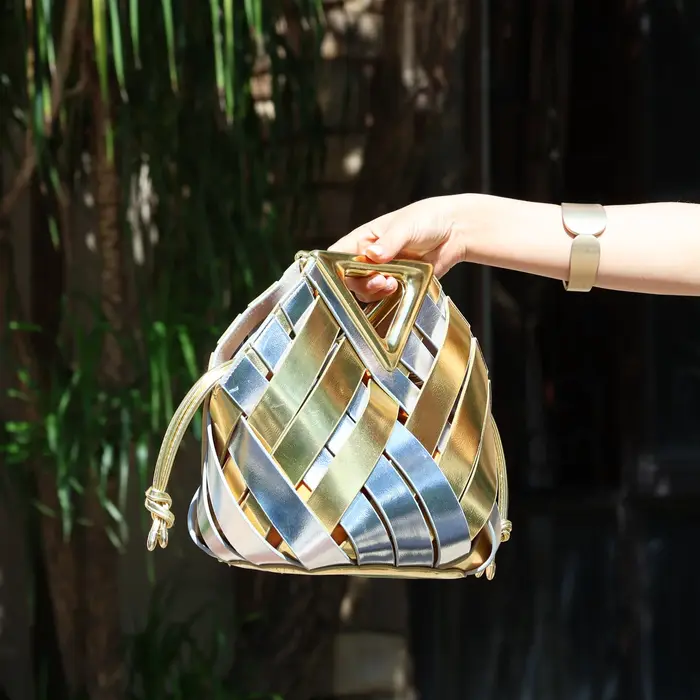 Sacs à main dorés pour femme
