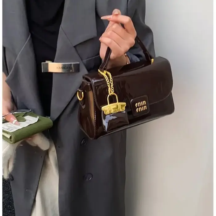 Sac à langer élégant de style rétro : Sac à main de luxe pour femme