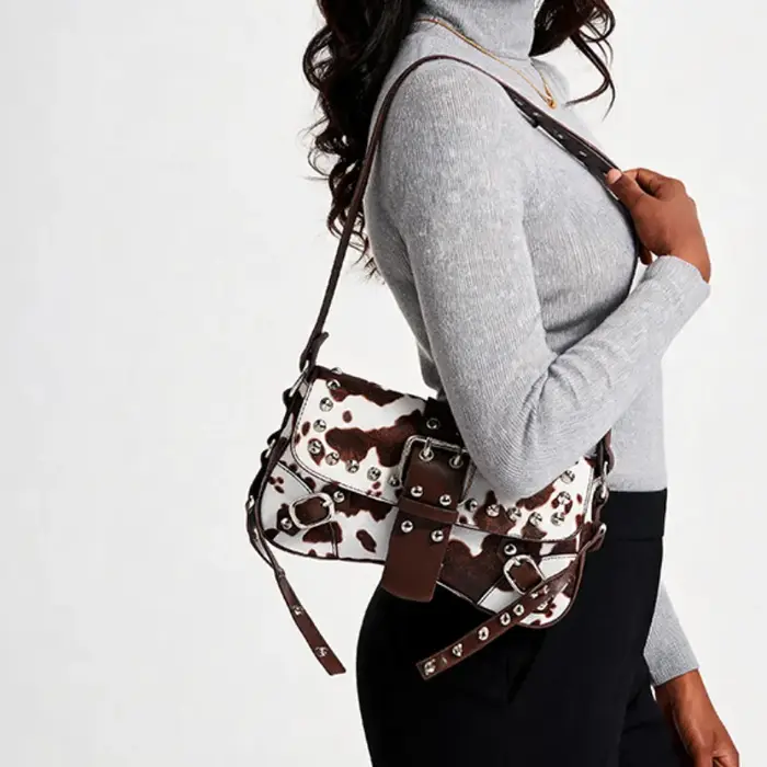 Sac bandoulière en jean à rivets pour femme