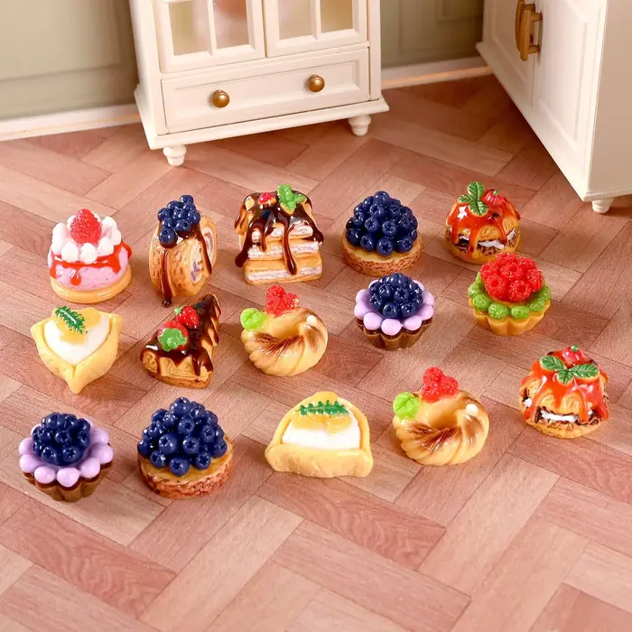 2 pièces Mini gâteau Dessert cuisson gâteau aux fruits scène de cuisine modèle alimentaire résine Miniature maison de poupée décor poupée accessoires décoration
