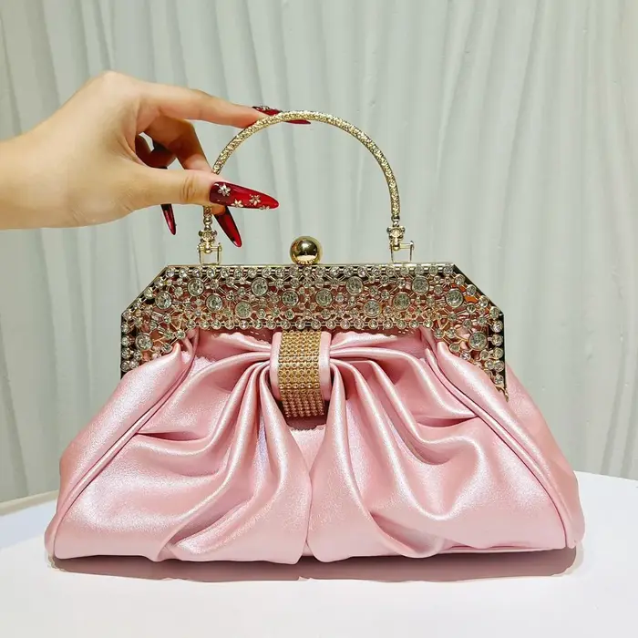 Pochette de soirée haut de gamme pour mondaine