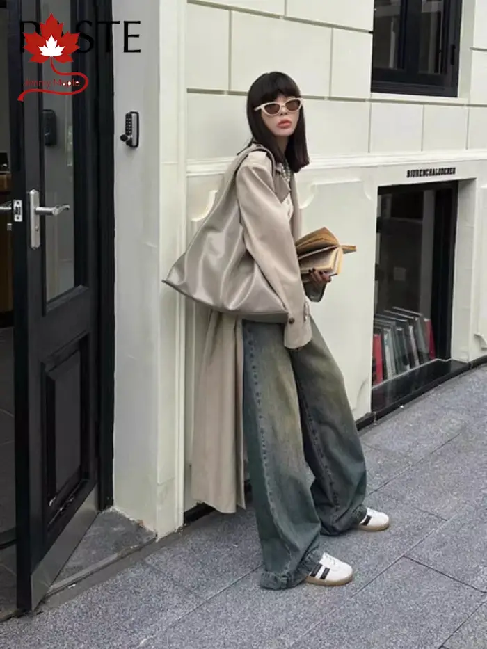Nouveau Style européen et américain grand fourre-tout décontracté couleur argent brillant cireux cuir de vache femmes aisselle sac à bandoulière sac à main de loisirs