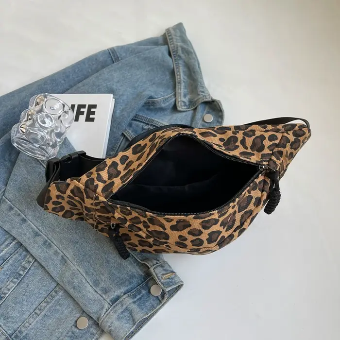 Sac de taille imprimé léopard de styliste