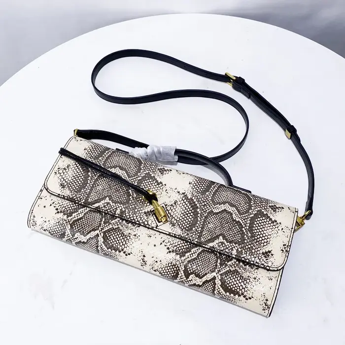 Sacs d'embrayage classiques pour femmes