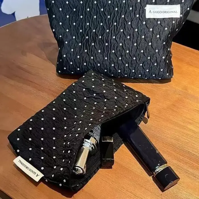 Sac à cosmétiques à points noirs