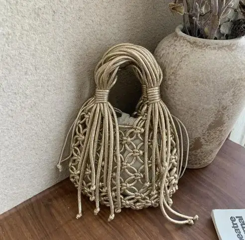 Nouveauté été : Sacs à bandoulière en macramé tressé à la main avec perles en bois et pompon