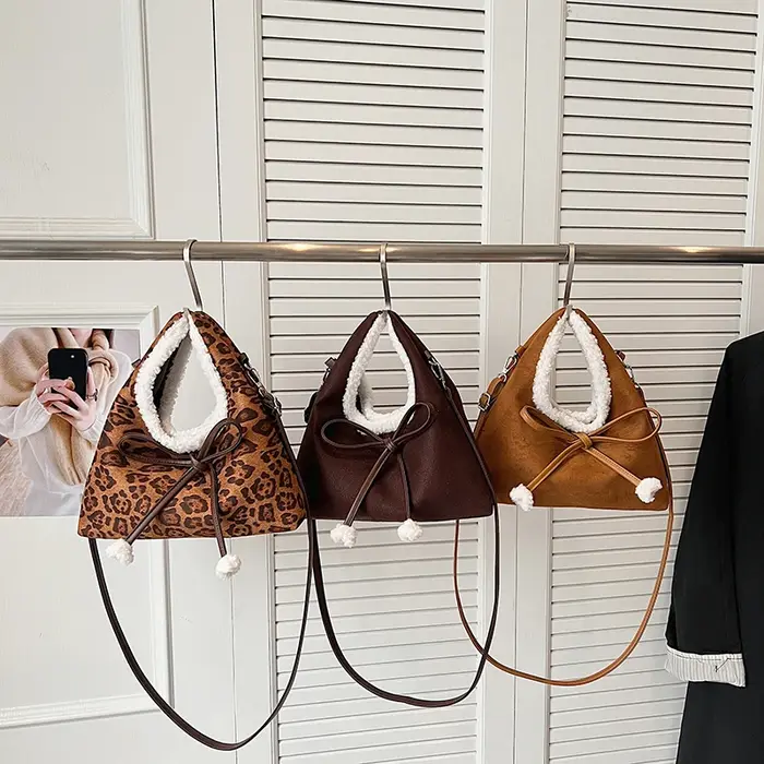 2025 hiver nouvelle tendance fourre-tout décontracté Faux daim arc léopard fermeture éclair sacs à bandoulière haut de