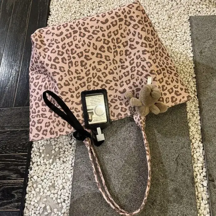 Sac fourre-tout en toile imprimé léopard rose