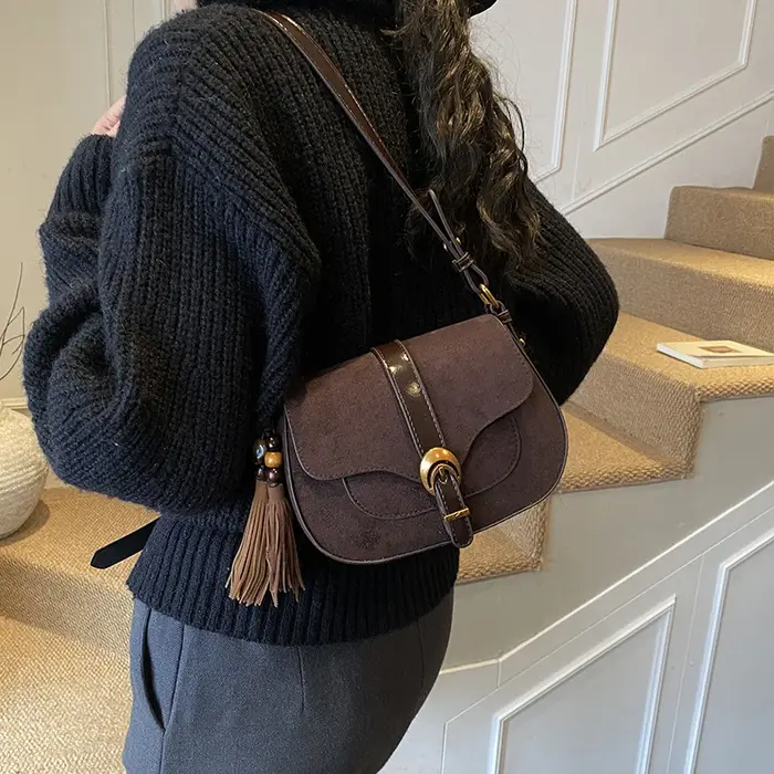 Mode de luxe femmes sac à bandoulière petits sacs de selle en demi-cercle Vintage Faux daim
