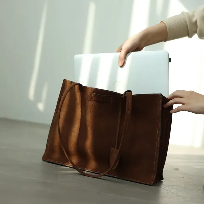 Fourre-tout rétro en cuir véritable pour femmes, sac à bandoulière souple de grande capacité adapté