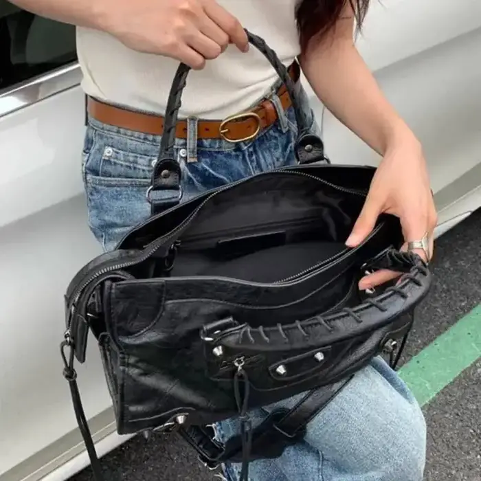 Sac à bandoulière Rivet Tassel Biker pour femme