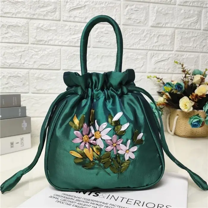 Sac seau à motif de fleurs brodées pour femmes