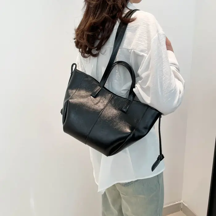 Sac à bandoulière grande capacité élégant dame sac à main fourre-tout Europe et amérique sac en cuir Pu Bobo femme Simple sac à provisions
