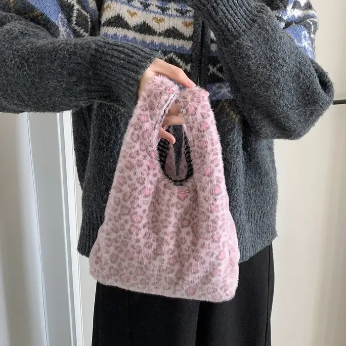 Sac fourre-tout en peluche imprimé léopard