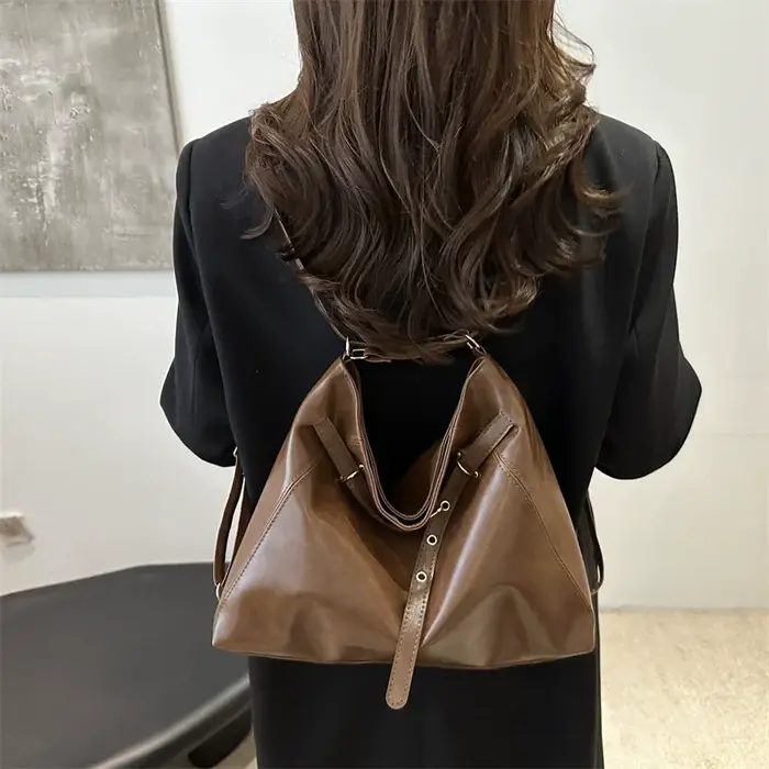 Rétro grande capacité femmes sac fourre-tout à la mode décontracté Double épaule sac à dos pour automne hiver nouveauté