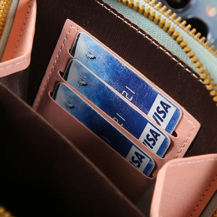 Sac à bandoulière en cuir souple pour femme
