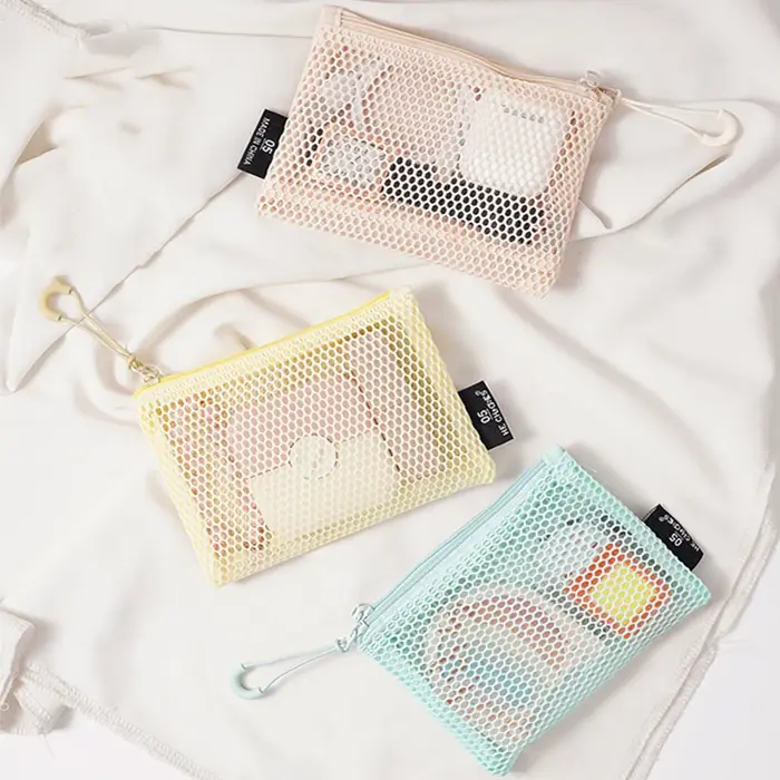 Pochette en maille pour sac à main