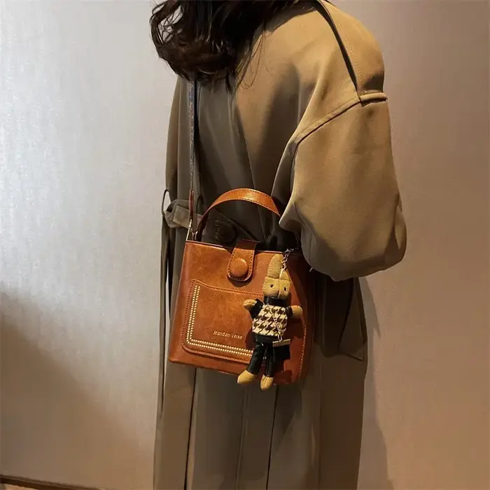 Petit sac à bandoulière vintage simple en cuir PU pour femme