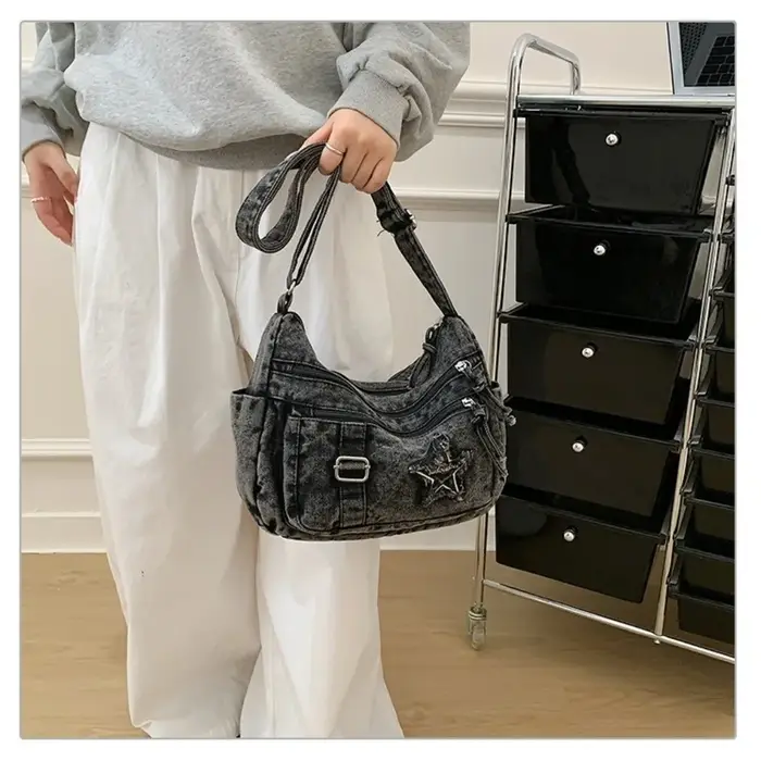 Sac à bandoulière en jean durable avec sangle réglable