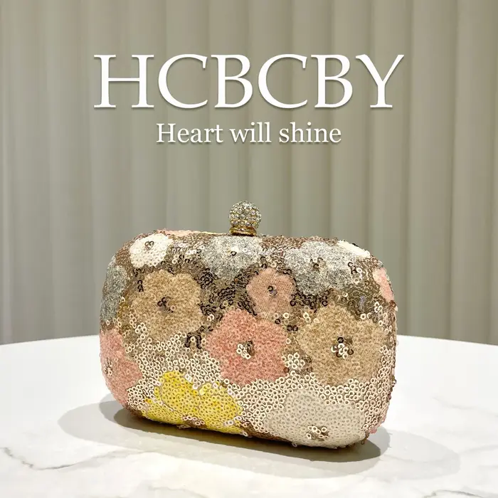 Petit sac à main en sequins à fleurs fraîches couleur champagne