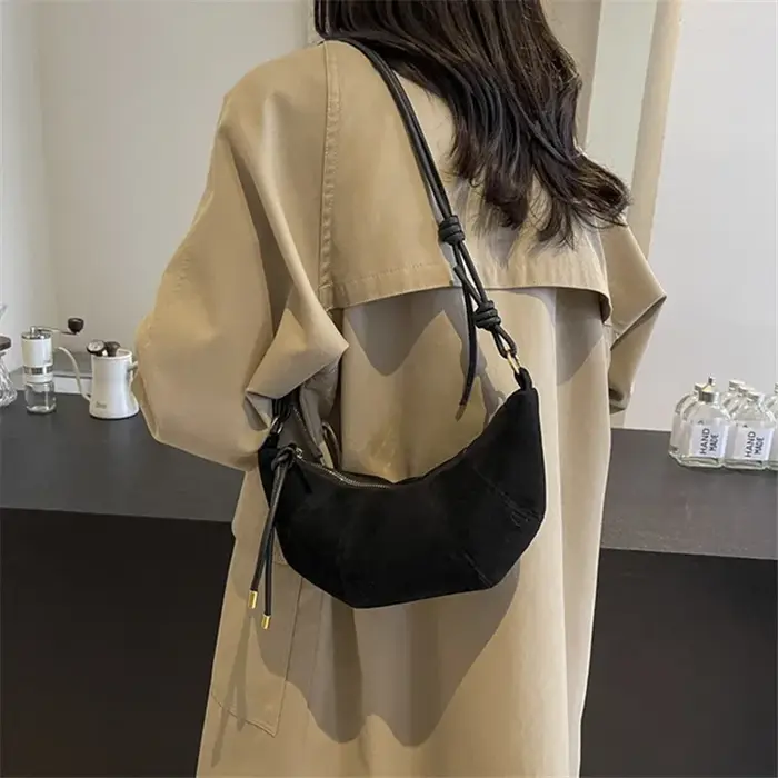 Sac pour femmes en forme de Croissant à la mode
