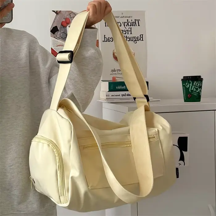 Grands sacs fourre-tout de voyage à bandoulière pour femmes