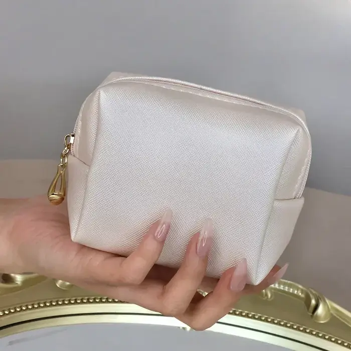 Mini trousse de maquillage pour femmes
