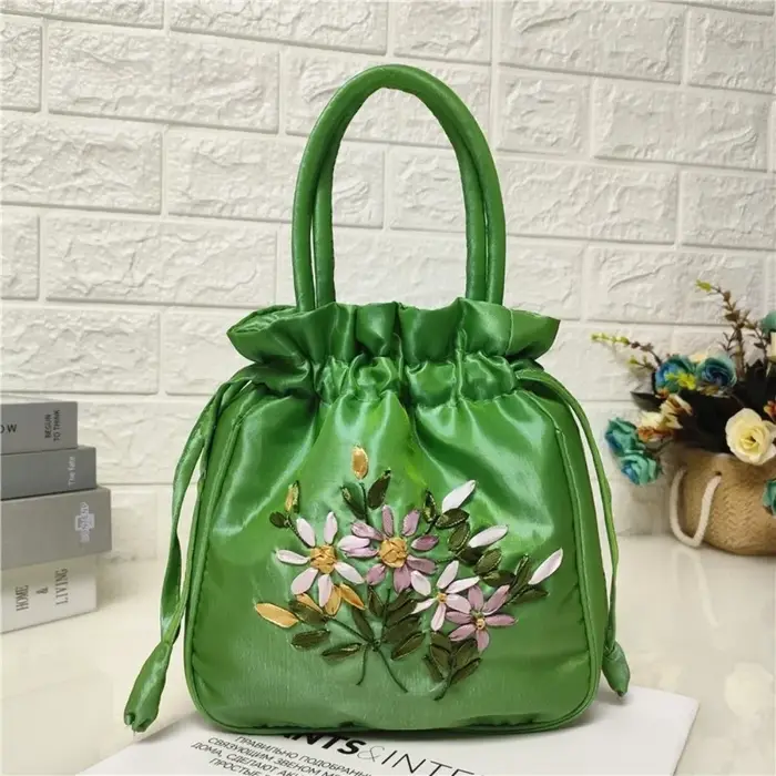 Sac seau à motif de fleurs brodées pour femmes