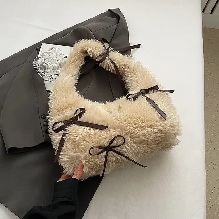  Sac à bandoulière en peluche tendance pour femmes